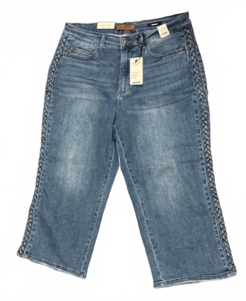 NEW JUDY BLUE women's braided wide crop jeans in blue